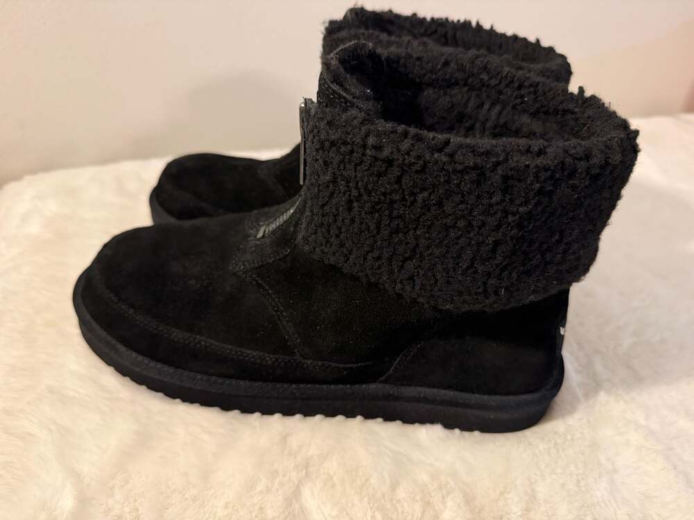 Koolaburra by UGG Lytta Short Boots Fur Black Size 10 US 1122810